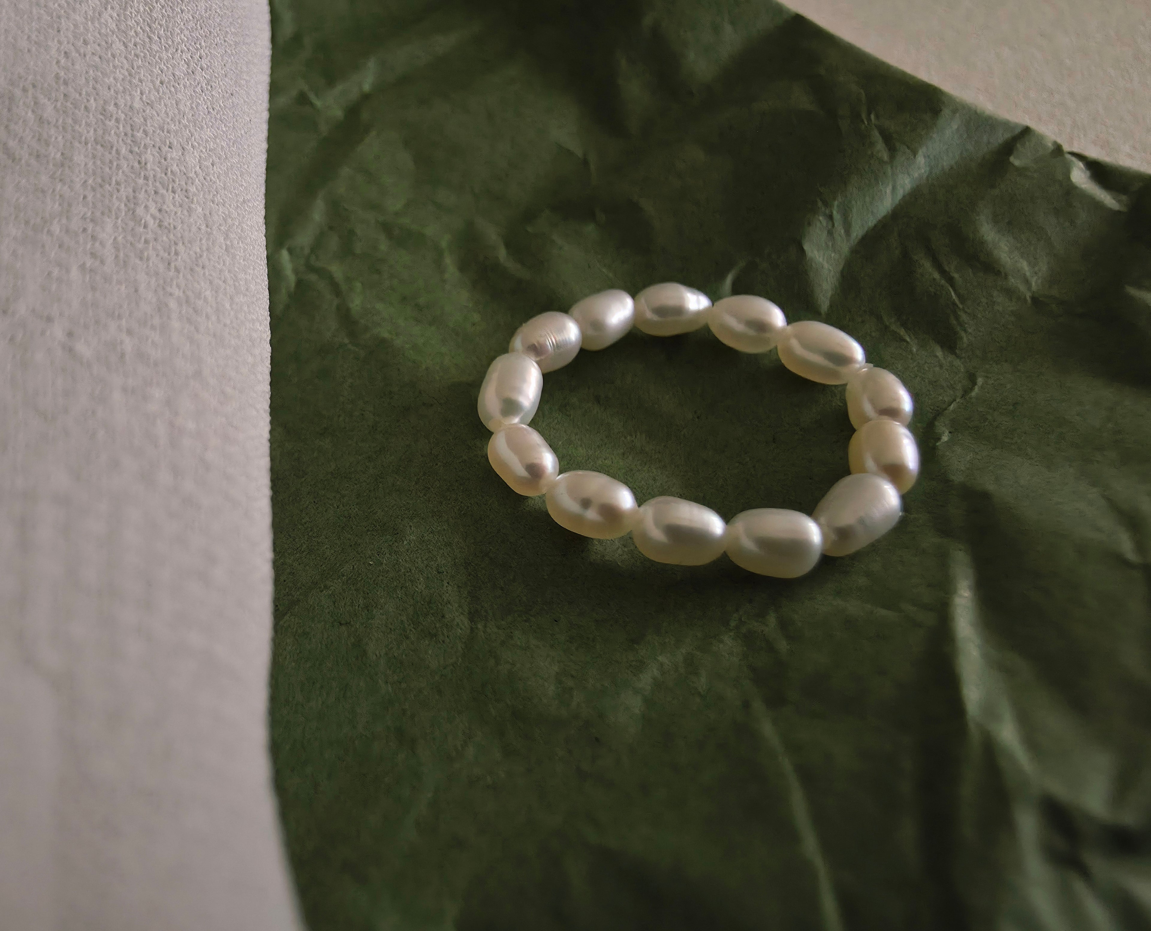 The Piccola Pearl Ring